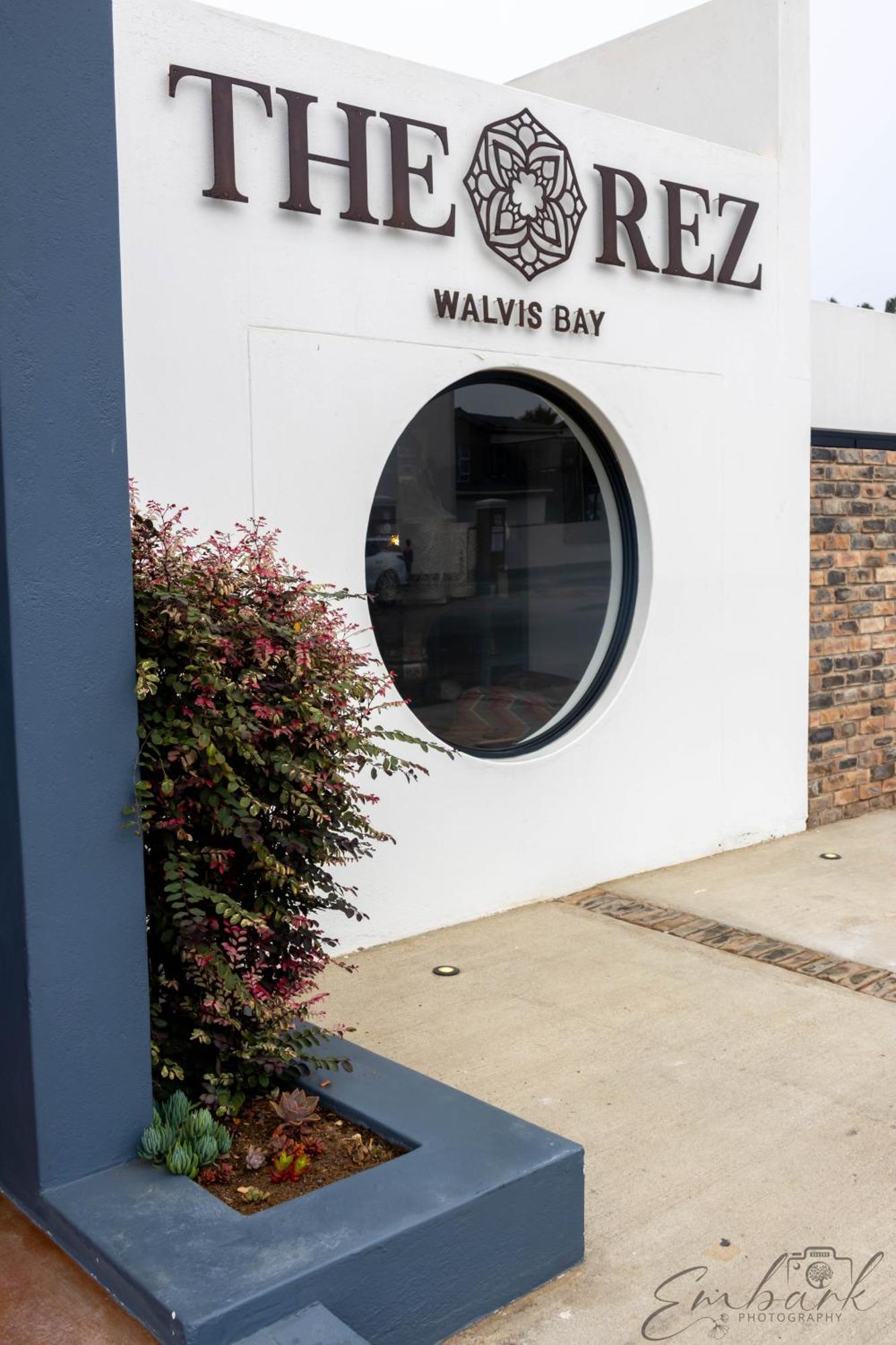 The Rez Guesthouse Walvis Bay Exterior foto